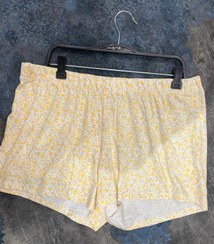 تصویر شورتک راحتی گلدارزرد تمام نخ برنداسمارا - سایز 