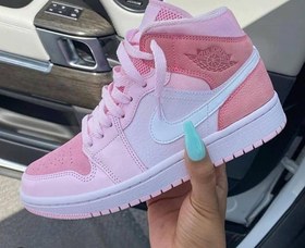 تصویر کتونی نایک ایر جردن . وارداتی ویتنام سایز ۳۶ تا ۴۱. فروش بصورت عمده و تک . Nike Air Jordan Legacy 312Low GS Vietnam - ۴۴ Nike Air Jordan Legacy 312Low GS Vietnam