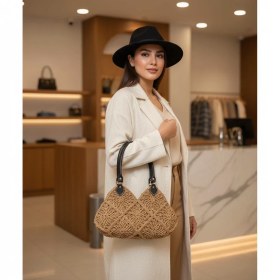 تصویر کیف دست بافت موتیفی رافیا 