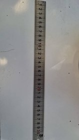 تصویر خطکش آهنی ۳۰ سانتی 