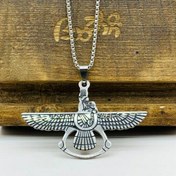 تصویر گردنبند فروهر رنگ نقره ای 