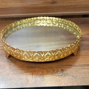 تصویر سینی طلایی کف آینه 