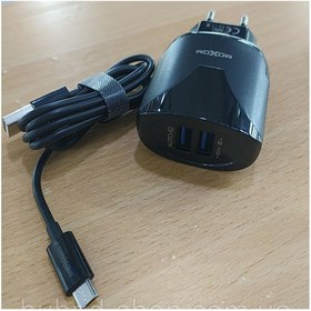 تصویر شارژر دیواری موکسوم مدل MX-HC30 به همراه کابل تبدیل microUSB 