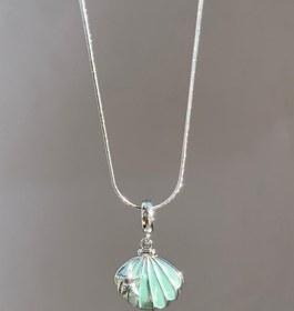 تصویر لاکت صدف ابی 