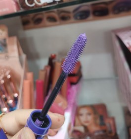 تصویر ریمل بنفش 