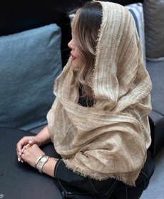 تصویر شال Seti - نخودی 