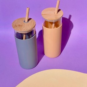 تصویر ماگ پیرکس با نی بامبو 