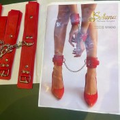 تصویر کاستوم چرمی دستبند و پابند قرمز سلنا selena9900 