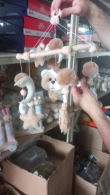 تصویر آویز تخت آویز تخت نمدی موزیکال چرخشی با پایه