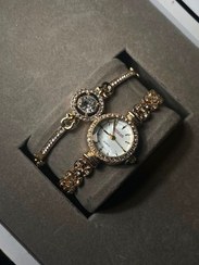 تصویر ساعت دستبند دار طلایی ص سفید 