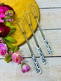 تصویر همزن نقلی گل آبی 