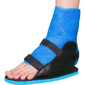 تصویر کفش زیر گچ 