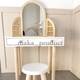 تصویر میز آرایش کودک 