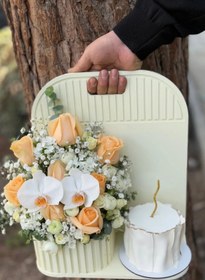 تصویر باکس گل و کیک تولد گلبهی کد 148 