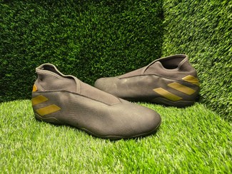 تصویر کتونی کفش استوک دار چمنی اورجینال ادیداس سایز 43 Soccer orginal shoes