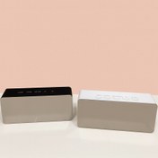 تصویر ساعت رومیزی دیجیتال مدرن 