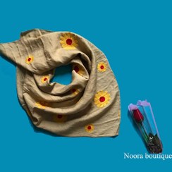 تصویر اسکارف گل بابونه 