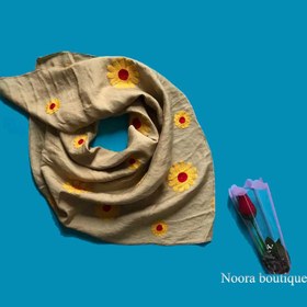 تصویر اسکارف گل بابونه 