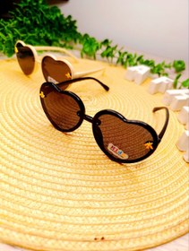 تصویر عینک طرح قلبی 