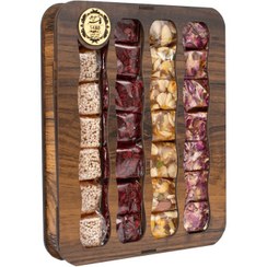 تصویر حلوا مسقطی لار 4مدل در جعبه چوبی 