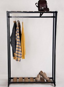 تصویر رگال لباس دو سایز 