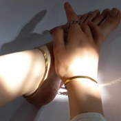 تصویر دستبند ماری رنگ طلایی 