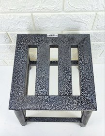 تصویر چهارپایه فلزی 