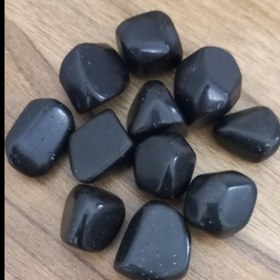 تصویر سنگ انیکس سیاه 