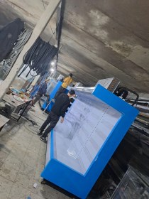 تصویر پرده هوا بدنه رنگی 