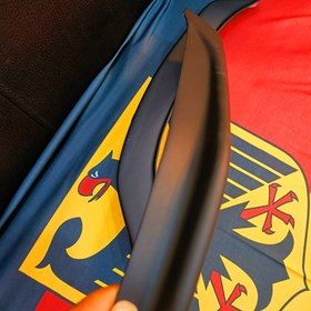 تصویر لیپ سپر جلو مناسب دنا 