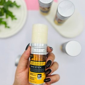 تصویر وزگیر مو‌ لایتنس 