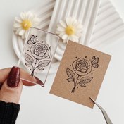 تصویر مهر ژلاتینی کد 759 ( گل رز و پروانه ) 