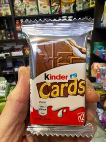 تصویر کیندر کاردز بیسکوئیتی KINDER CARDS