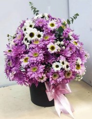 تصویر باکس گل طبیعی داوودی بنفش و سفید کد ۵۵ 