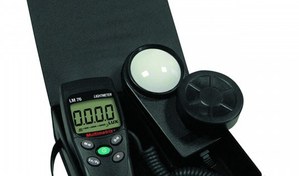 تصویر لوکس متر مولتی‌ متریکس مدل LM76 دیجیتالی Multimetrix LM76 Digital Lux Meter