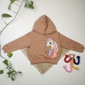 تصویر سویشرت کراپ نوزادی دخترانه آستین بلند برند H and M طرح یونیکورن نسکافه ای رنگ 