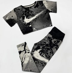 تصویر ست ورزشی زنانه نایک طرح ۱ و ۵ 