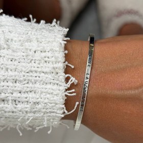 تصویر بنگل live laugh love نقره ای 