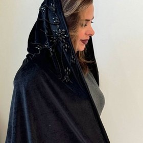 تصویر شال مخمل کار شده 