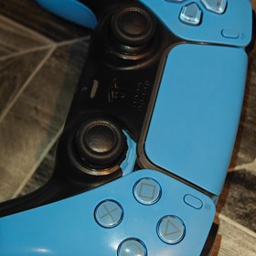 تصویر دسته اصلی پلی‌استیشن 5 سونی (Sony DualSense) آبی در حد نو 