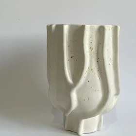 تصویر گلدان والینور 