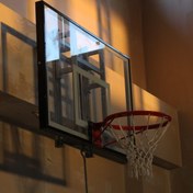 تصویر شیشه‌ی تخته بسکتبال |سایز متوسط با تنظیم ارتفاع 