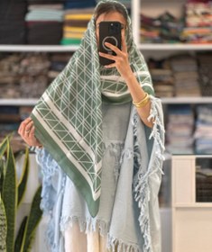 تصویر روسری خطی 