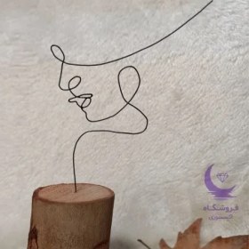 تصویر تندیس مفتولی مادر 