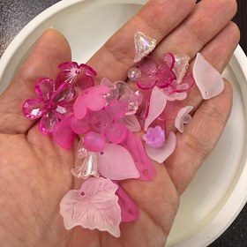 تصویر پلاک گل و برگ 