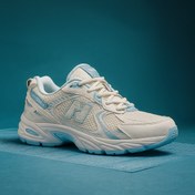 تصویر کتانی زنانه نیو بالانس 