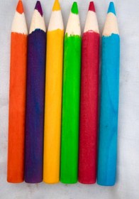 تصویر مداد رنگی سایز متوسط با رنگ خوراکی مجاز 