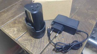 تصویر باتری و شارژر دریل شارژی رونیکس مدل ۸۰۱۲ 