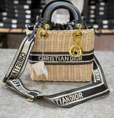 تصویر کیف زنانه دستی دیور مدل حصیری بند دار | Christian Dior Straw Handle Bag Christian Dior Straw Handle Bag for Women – Luxury Handbag