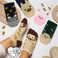 تصویر جوراب مچی طرح روی پا 